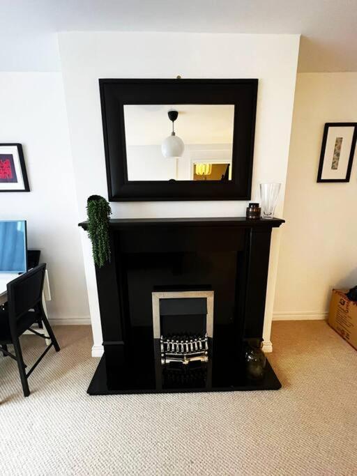 Snug House - Village - Lagan River View