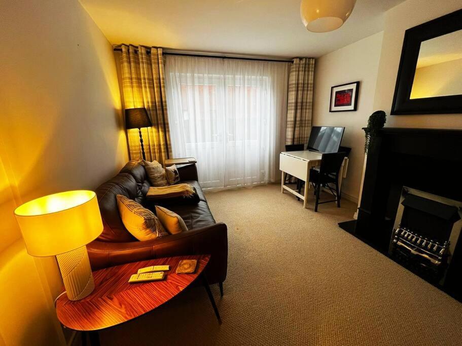 Snug House - Village - Lagan River View Dromore (Down)
